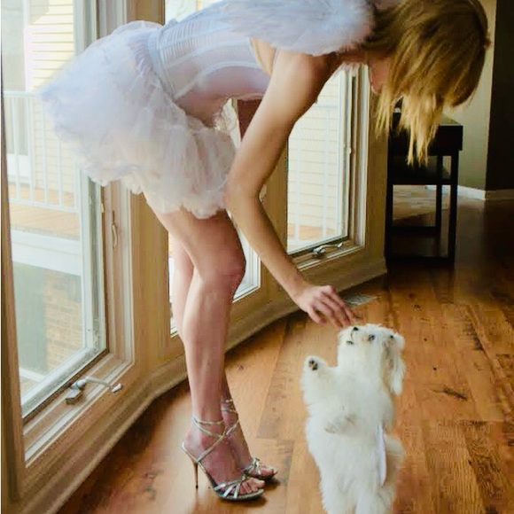 Hi! My name is Carrie! Canβt wait to meet you! ποΈβοΈποΈ - Picture 4 of 7